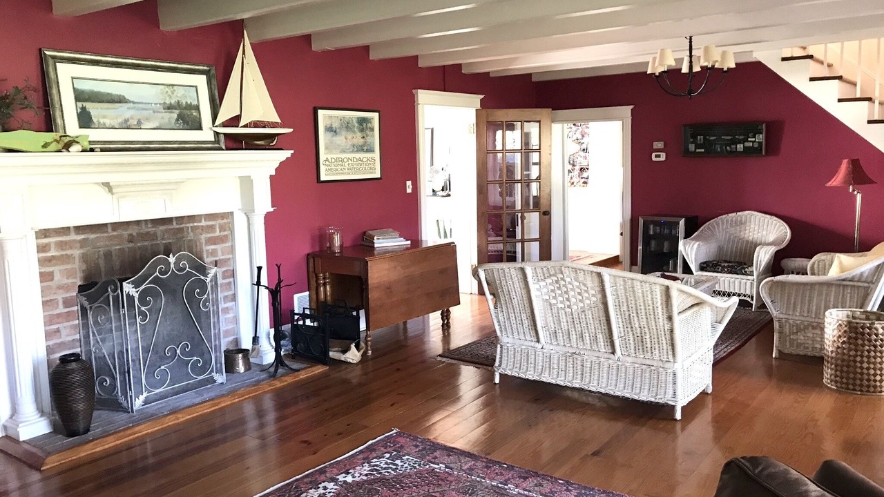 Photo of Livingroom in Cambridge