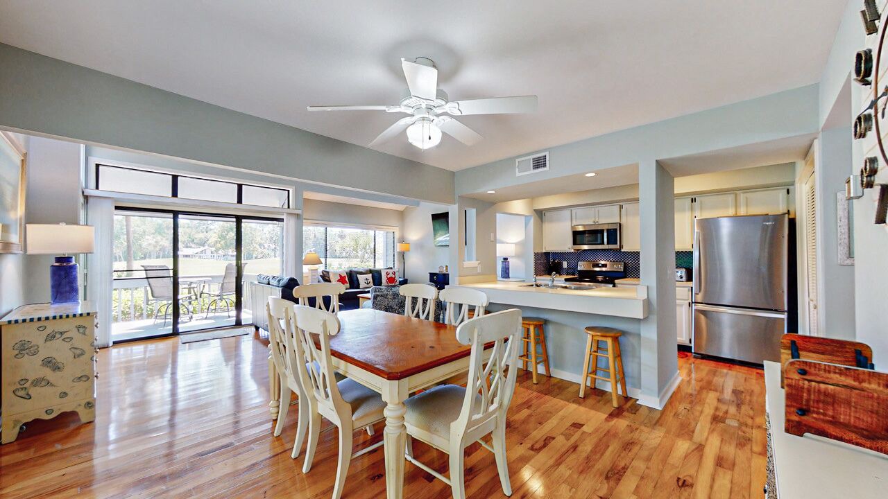 Photo of Bedroom in Palmetto Dunes