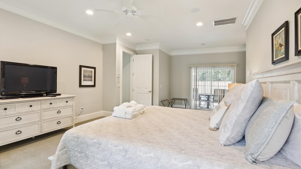 Photo of Bedroom in Palmetto Dunes