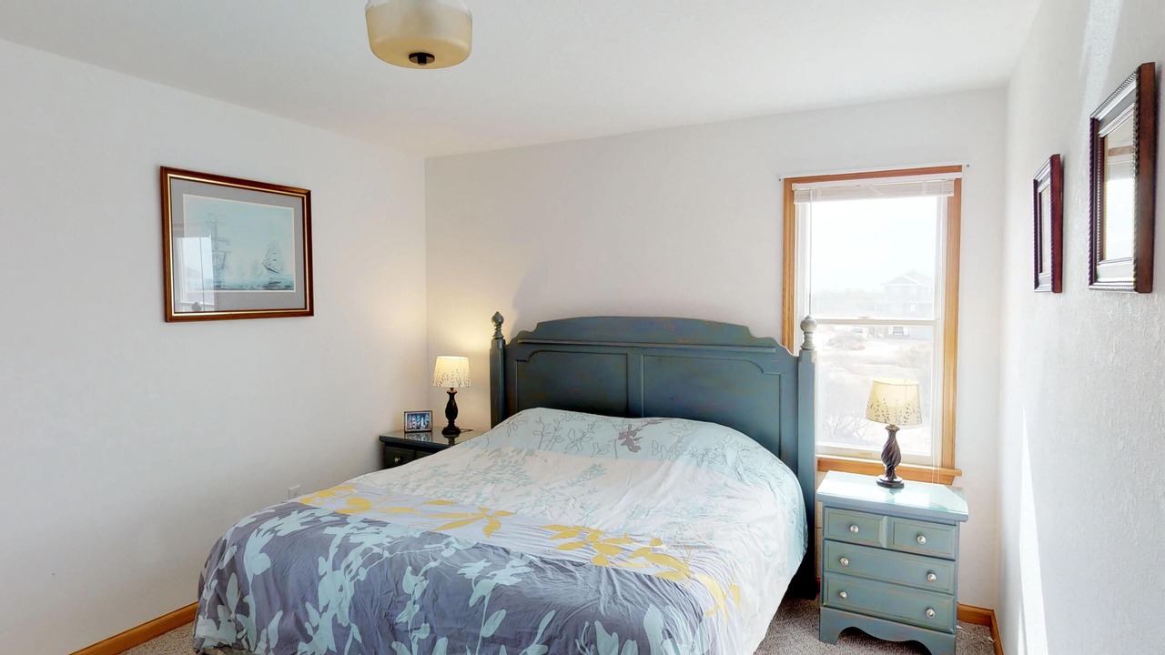 Photo of Bedroom in Corolla