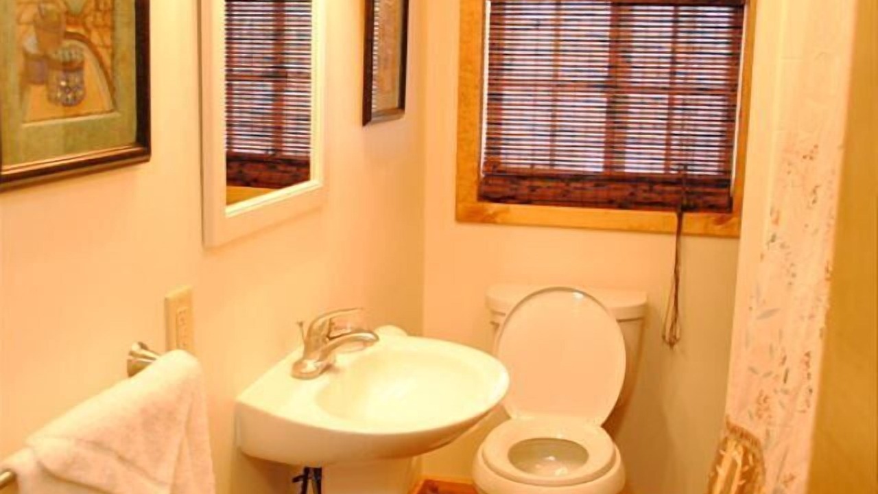 Photo of Bathroom in Ohiopyle