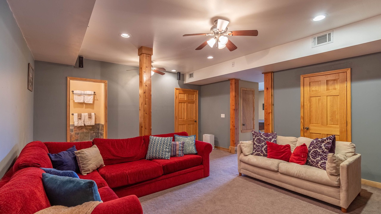 Photo of Livingroom in Boone