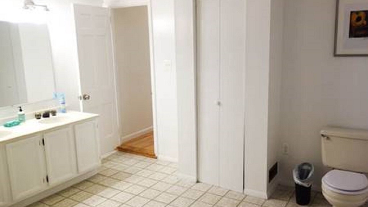 Photo of Bathroom in Barre Circle