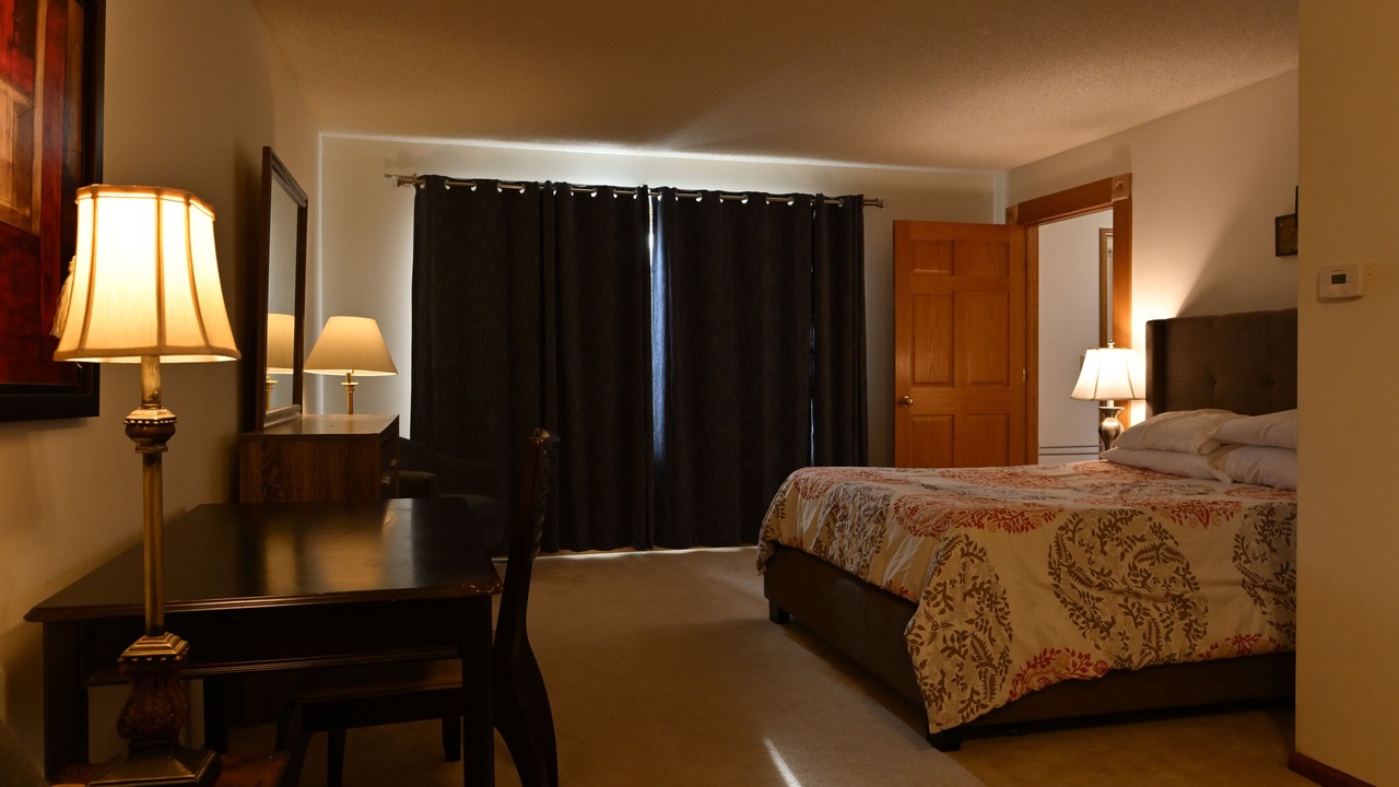 Photo of Bedroom in Urbandale