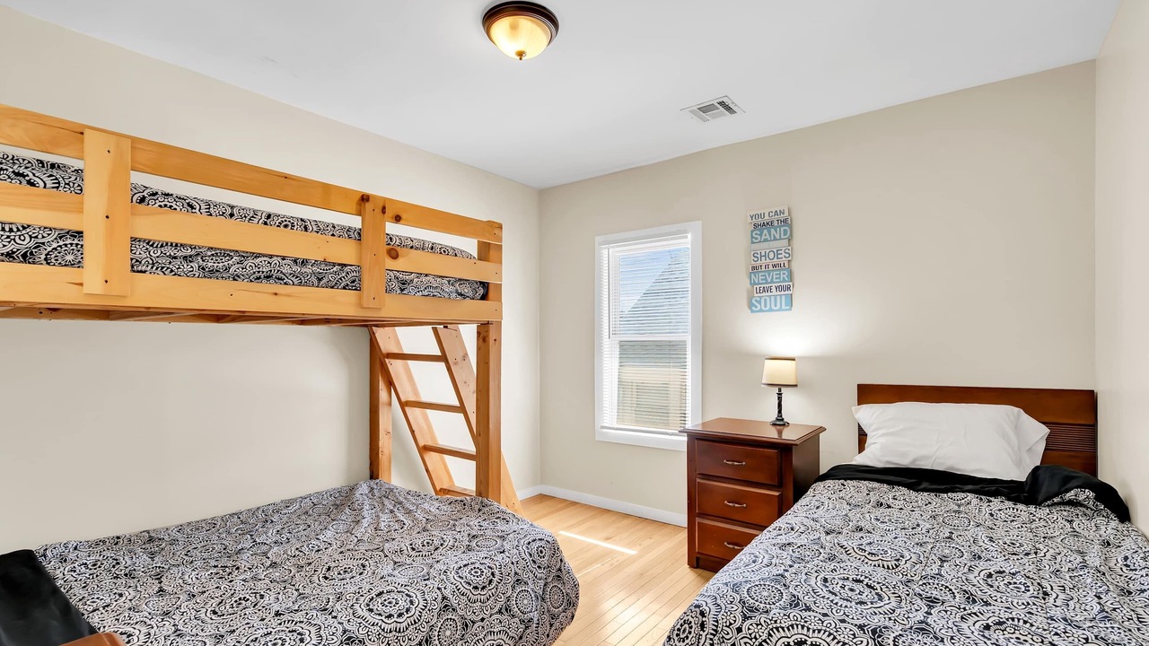 Photo of Bedroom in Seaside Heights