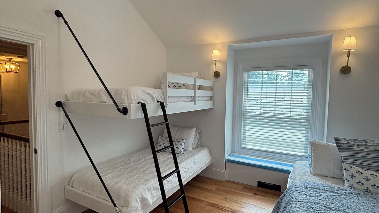 Photo of Bedroom in Manasquan