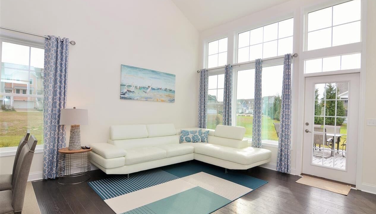 Photo of Livingroom in Long Neck