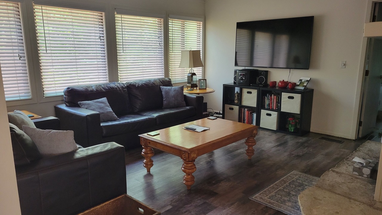 Photo of Livingroom in The Galena Territory