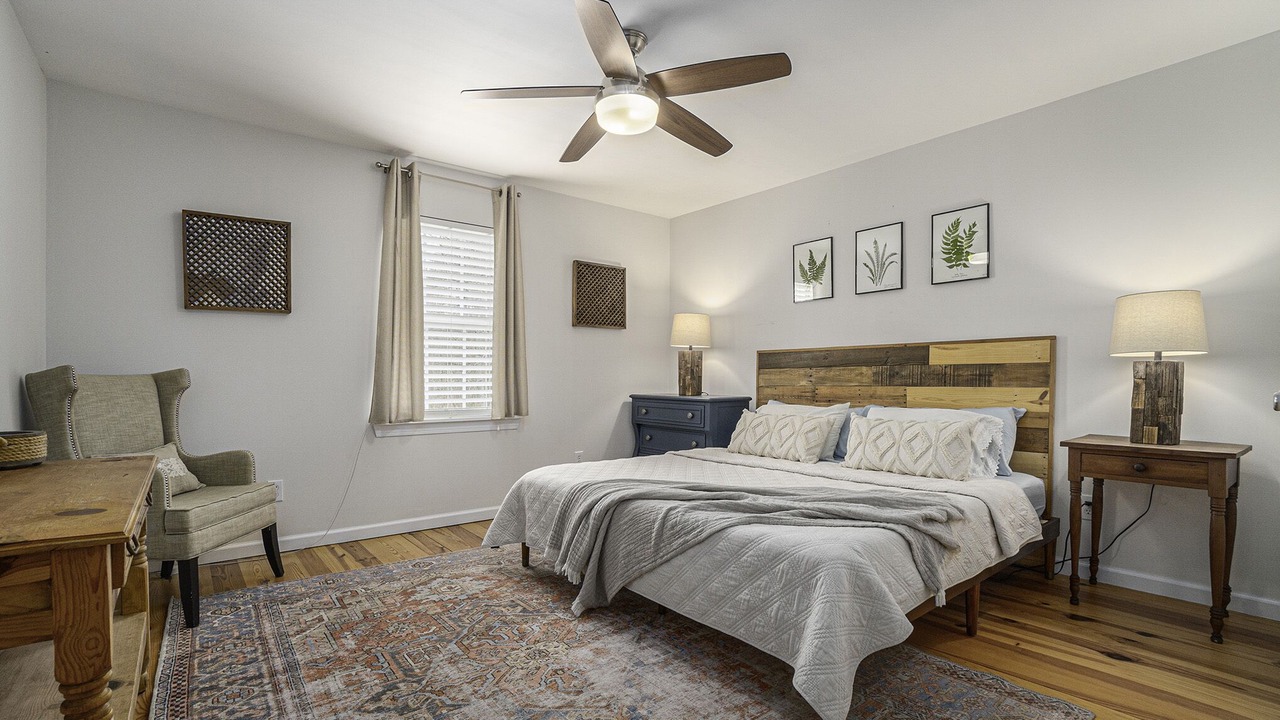 Photo of Bedroom in Emerson