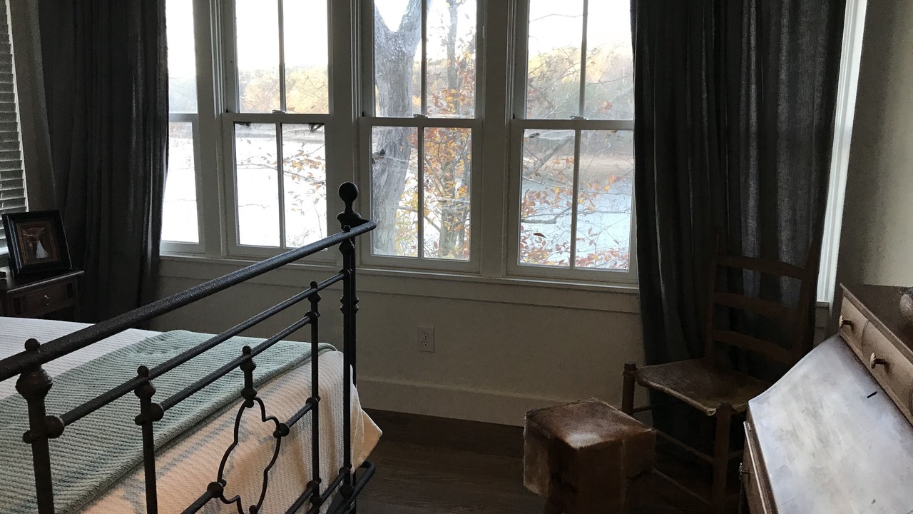 Photo of Bedroom in Crane Hill