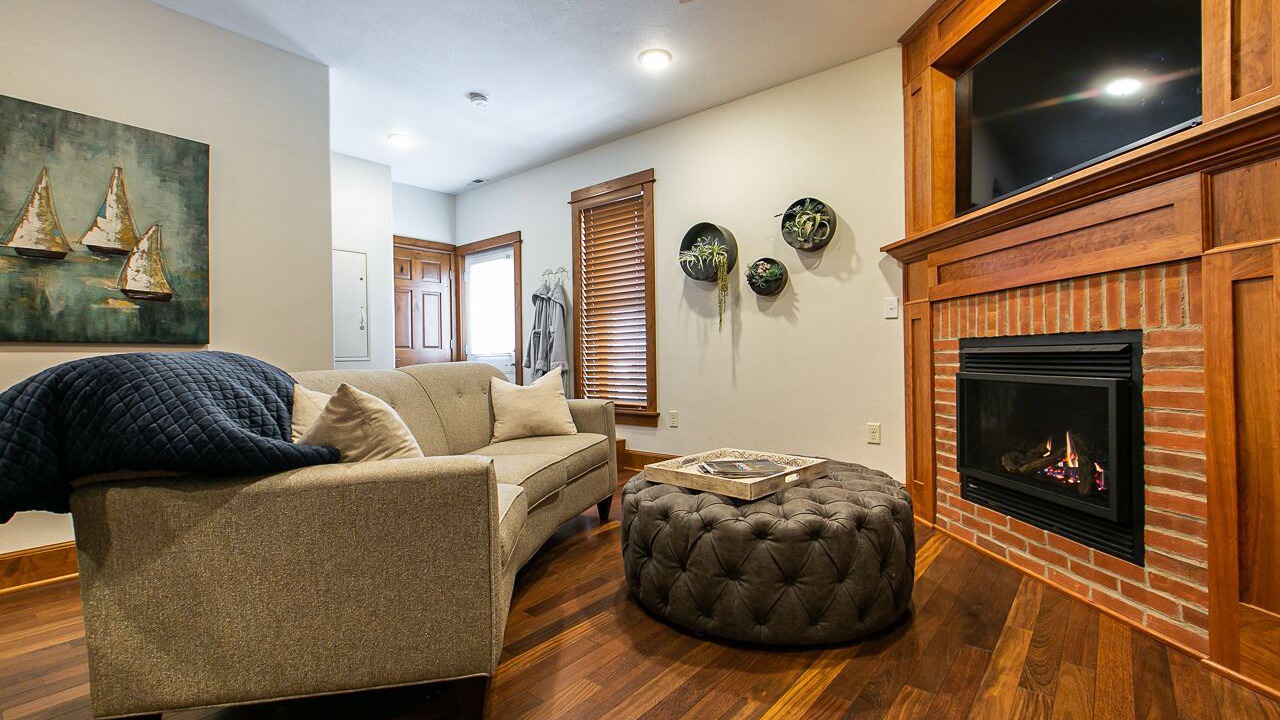 Photo of Livingroom in Dubuque
