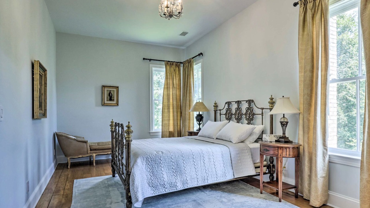 Photo of Bedroom in Beallsville