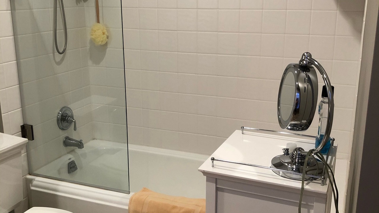 Photo of Bathroom in Beallsville