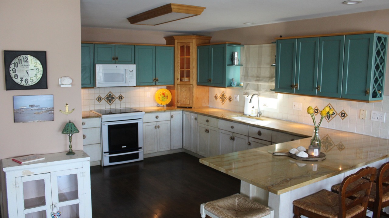 Photo of Kitchen in Harvey Cedars