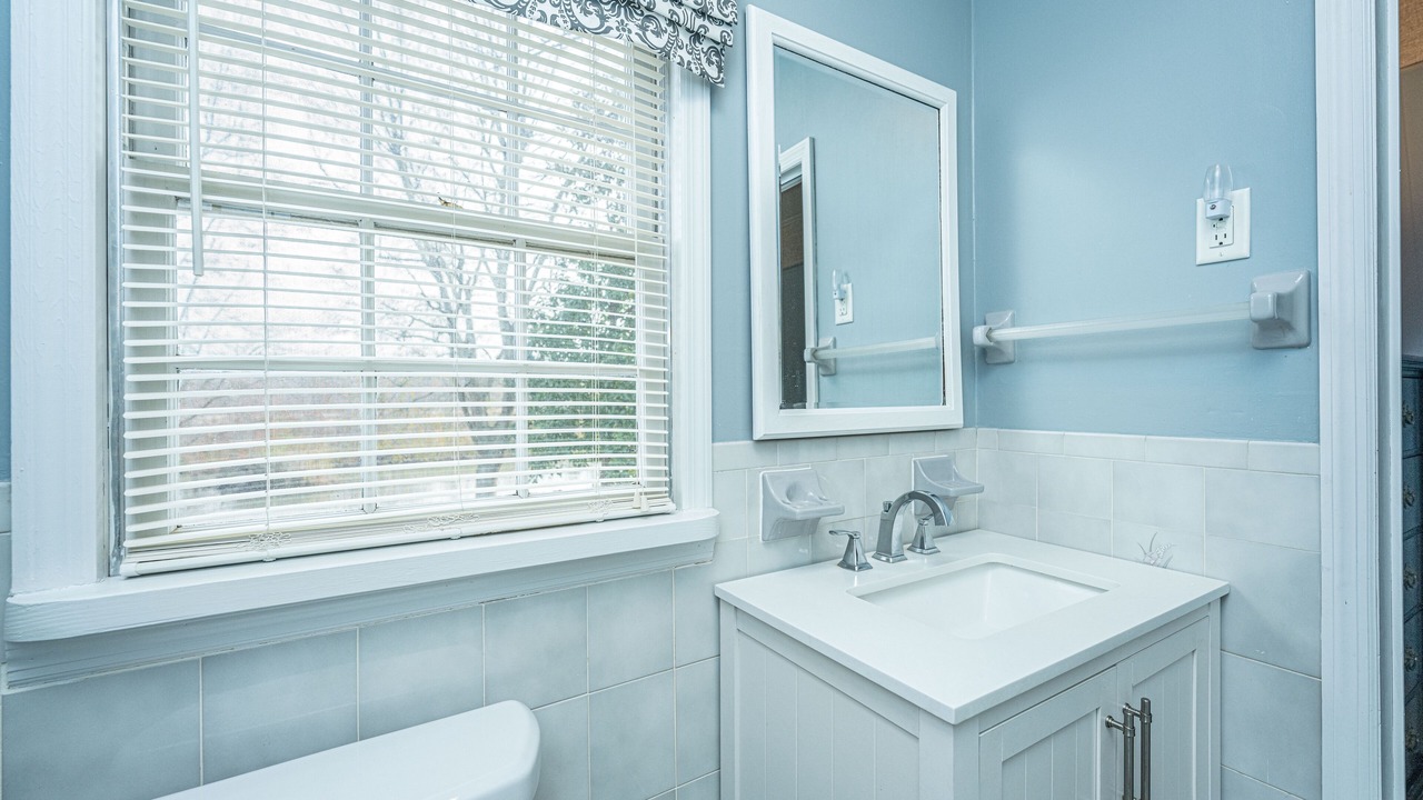 Photo of Bathroom in Cross