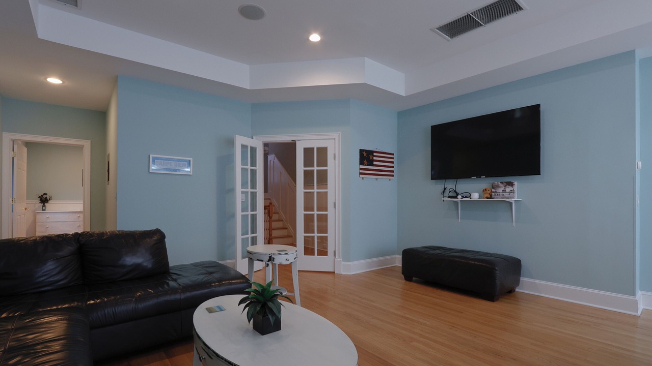 Photo of Livingroom in Beach Haven Crest