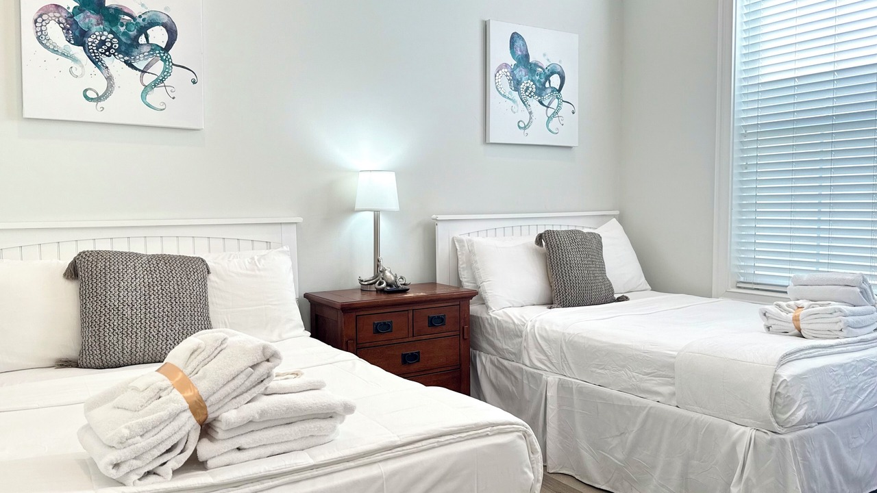 Photo of Bedroom in Palmetto Dunes