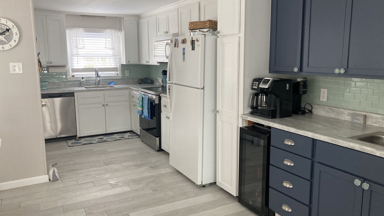 Photo of Kitchen in Ship Bottom