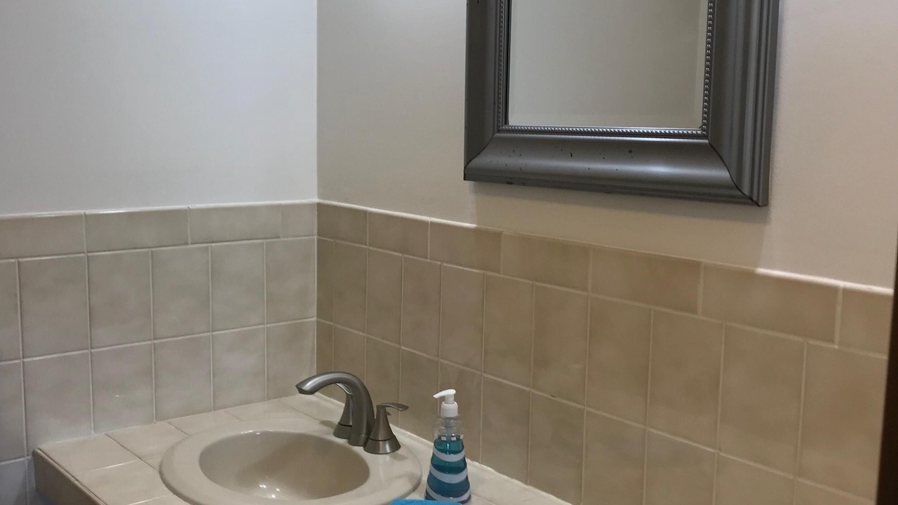 Photo of Bathroom in Wall
