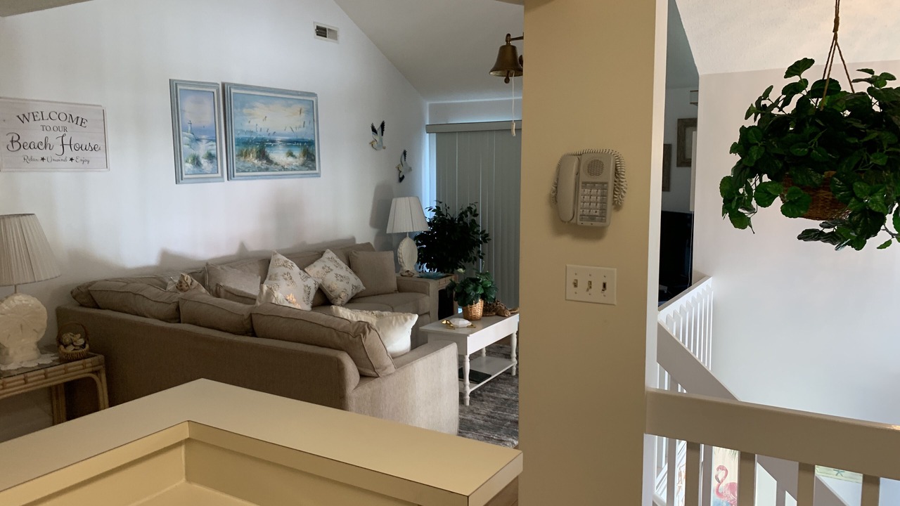 Photo of Livingroom in Heron Harbour Isle