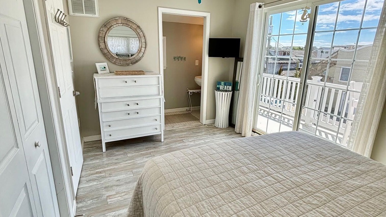 Photo of Bedroom in Ship Bottom