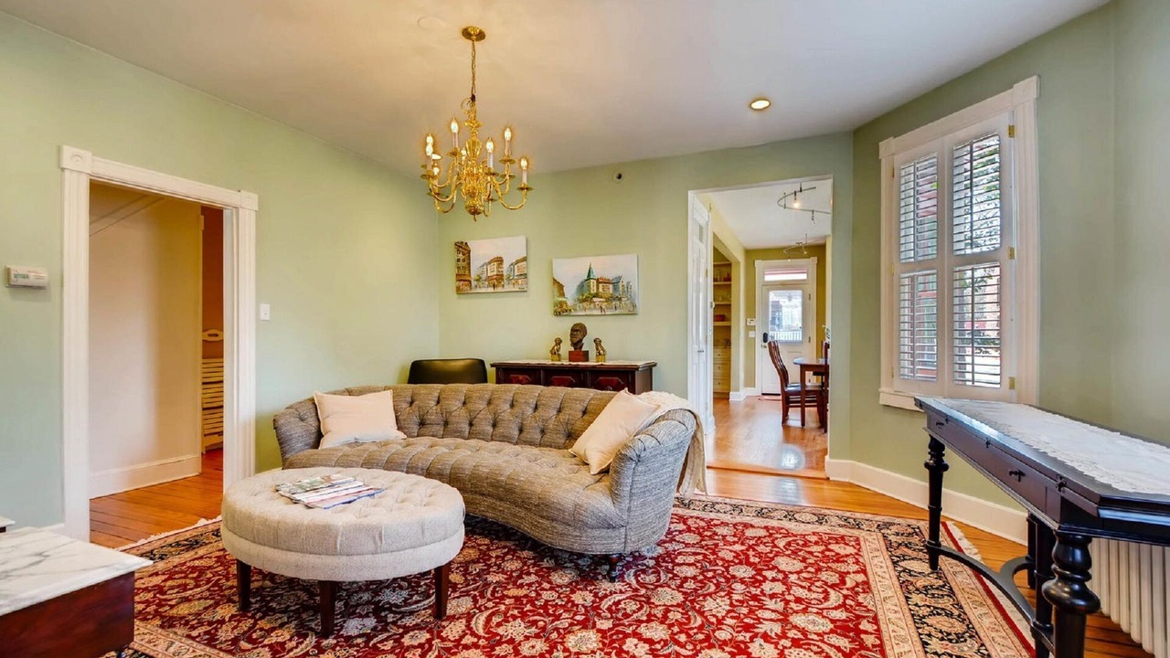 Photo of Bedroom in Historic District