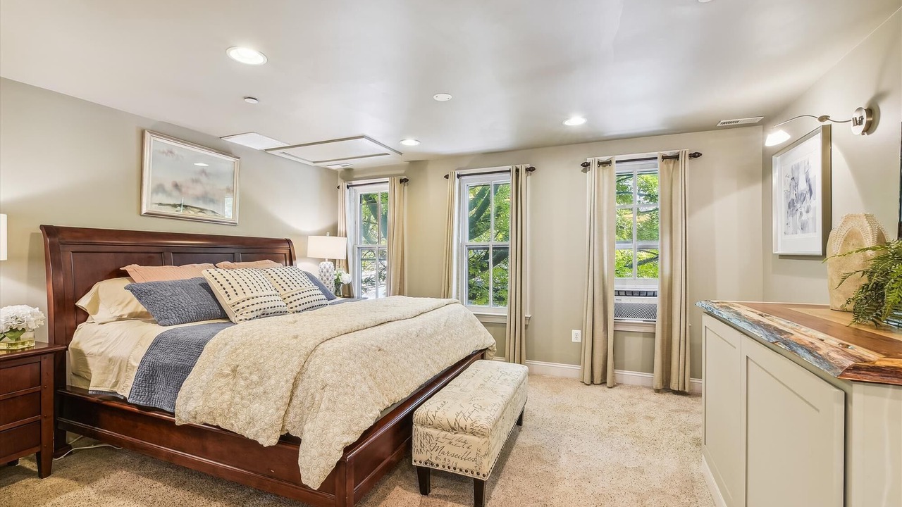 Photo of Bedroom in Historic District