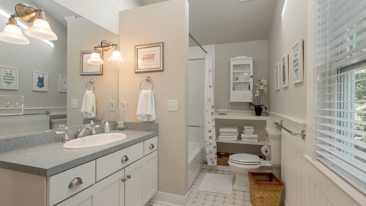 Photo of Bathroom in Rehoboth Beach
