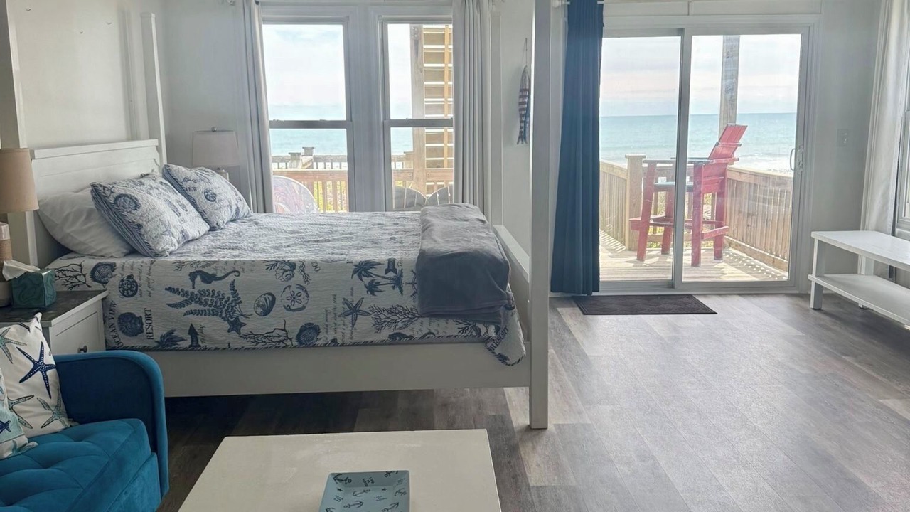 Photo of Livingroom in Surf City