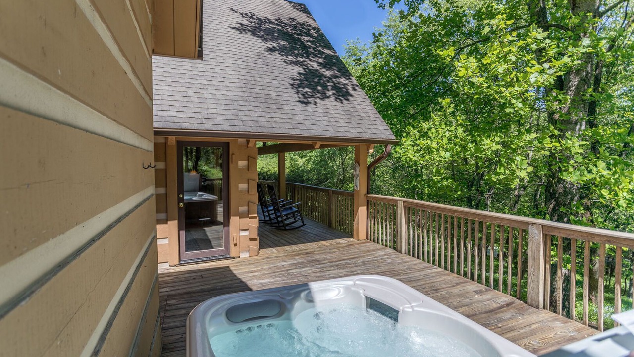 Photo of Patio Balcony in Sugar Grove