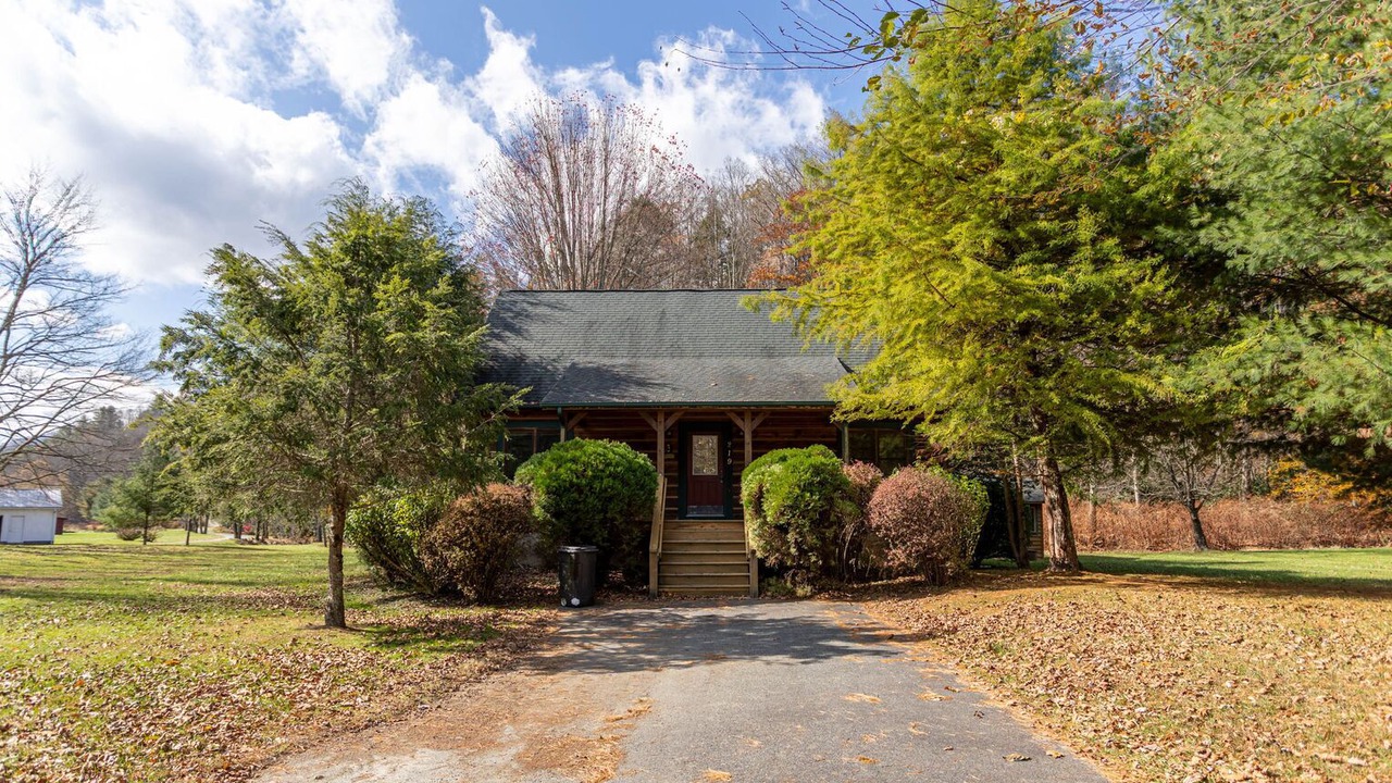 Photo of Outdoor in Boone