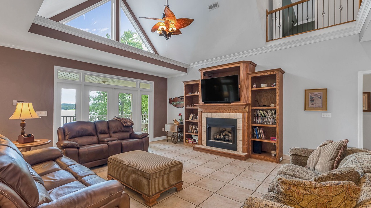 Photo of Livingroom in Stoney Point Landing