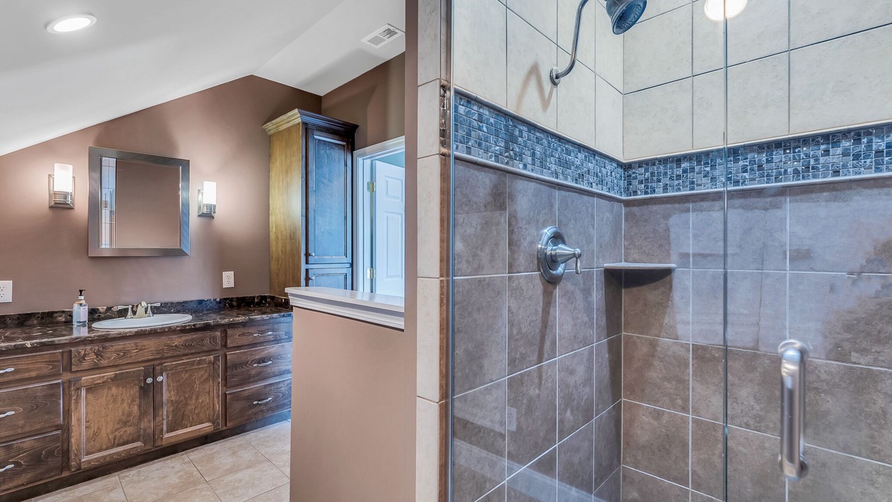 Photo of Bathroom in Stoney Point Landing