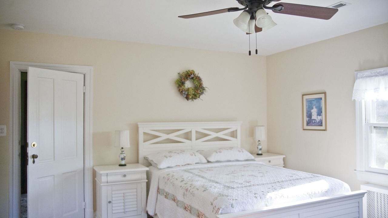 Photo of Bedroom in Warrenton