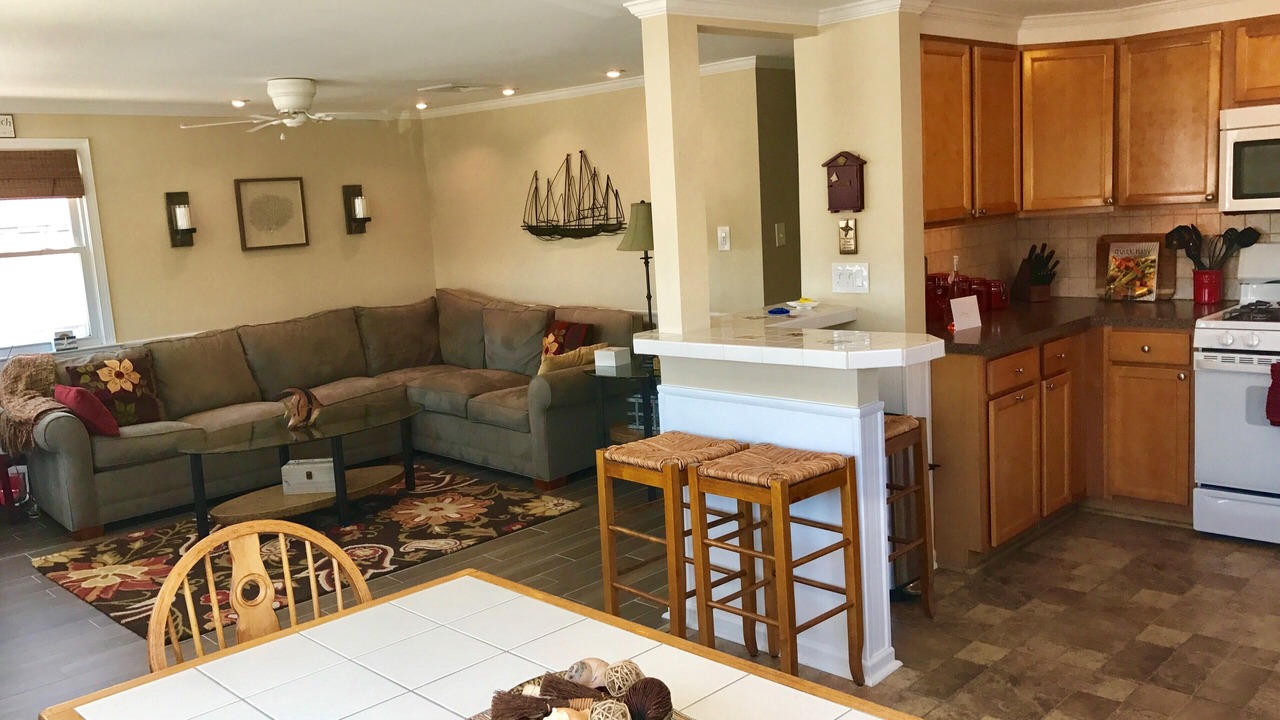 Photo of Livingroom in North Beach Haven