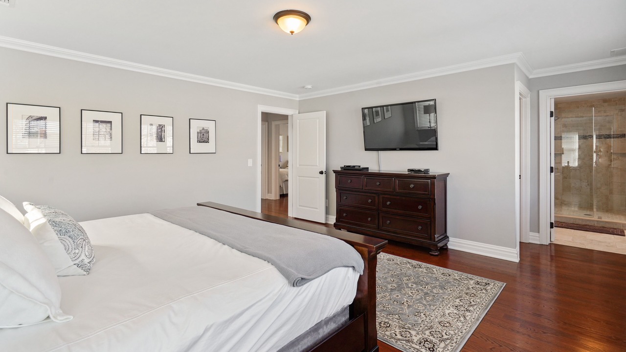 Photo of Bedroom in Belmar