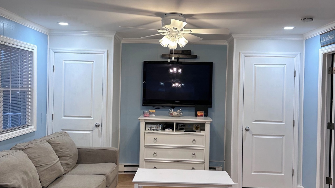 Photo of Livingroom in Ortley Beach