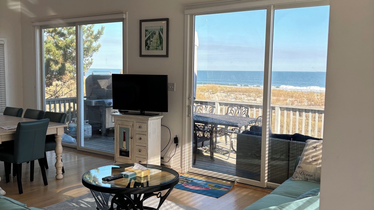 Photo of Livingroom in Harvey Cedars