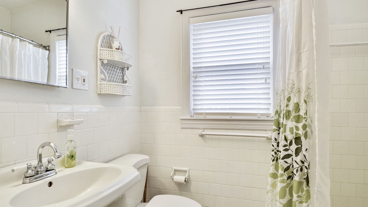 Photo of Bathroom in Cape Saint Claire