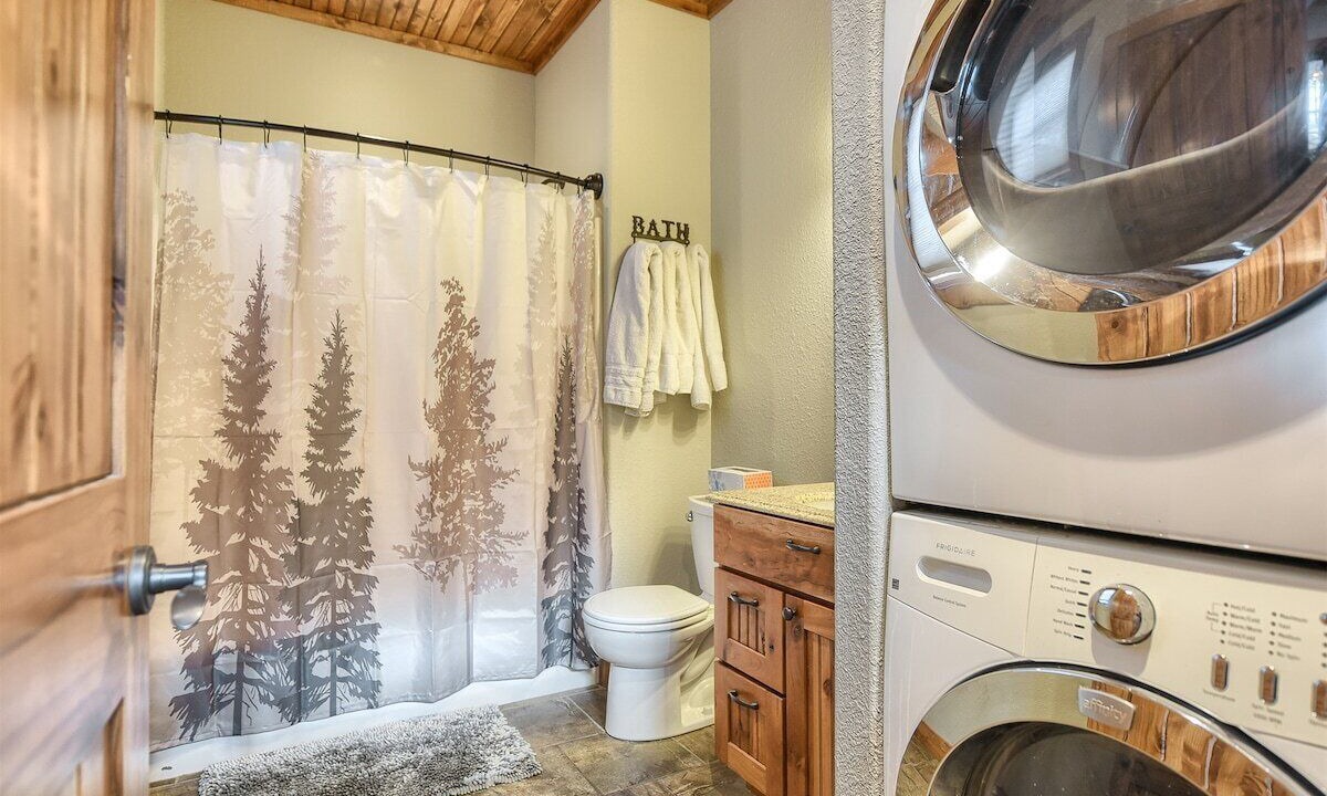 Photo of Bathroom in Deadwood