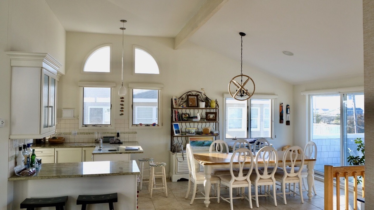 Photo of Livingroom in Harvey Cedars