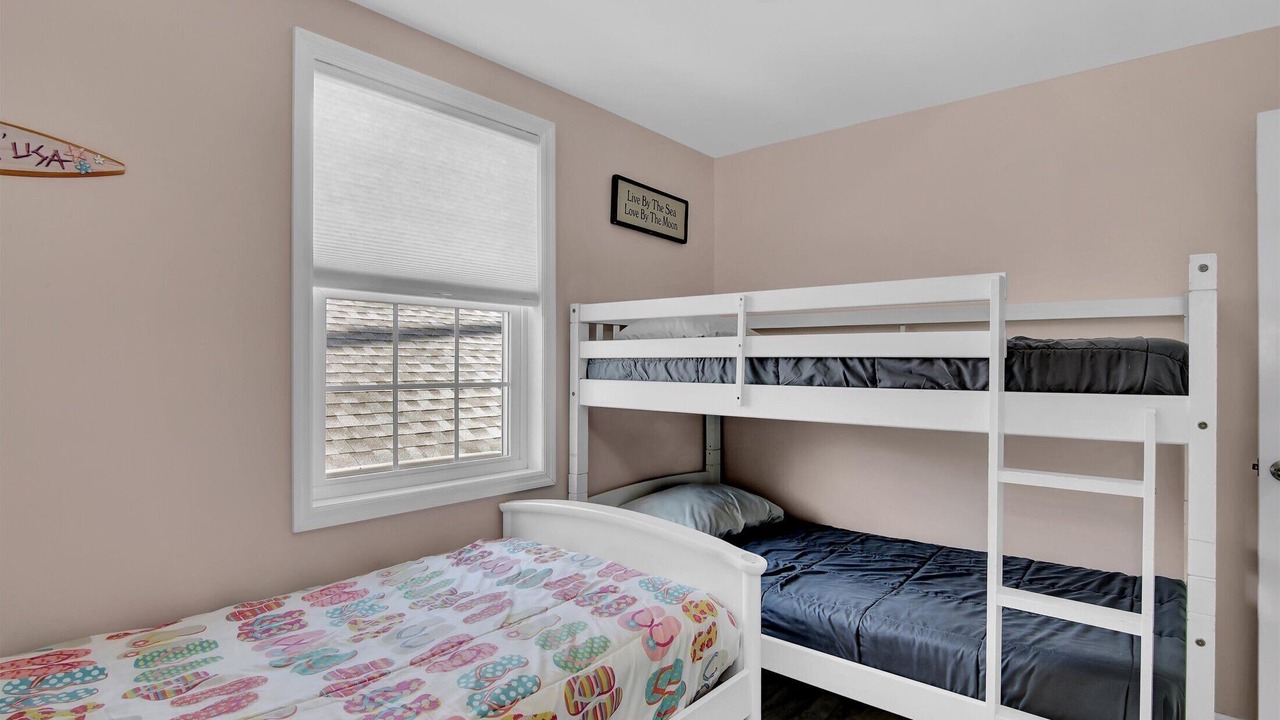 Photo of Bedroom in Seaside Heights