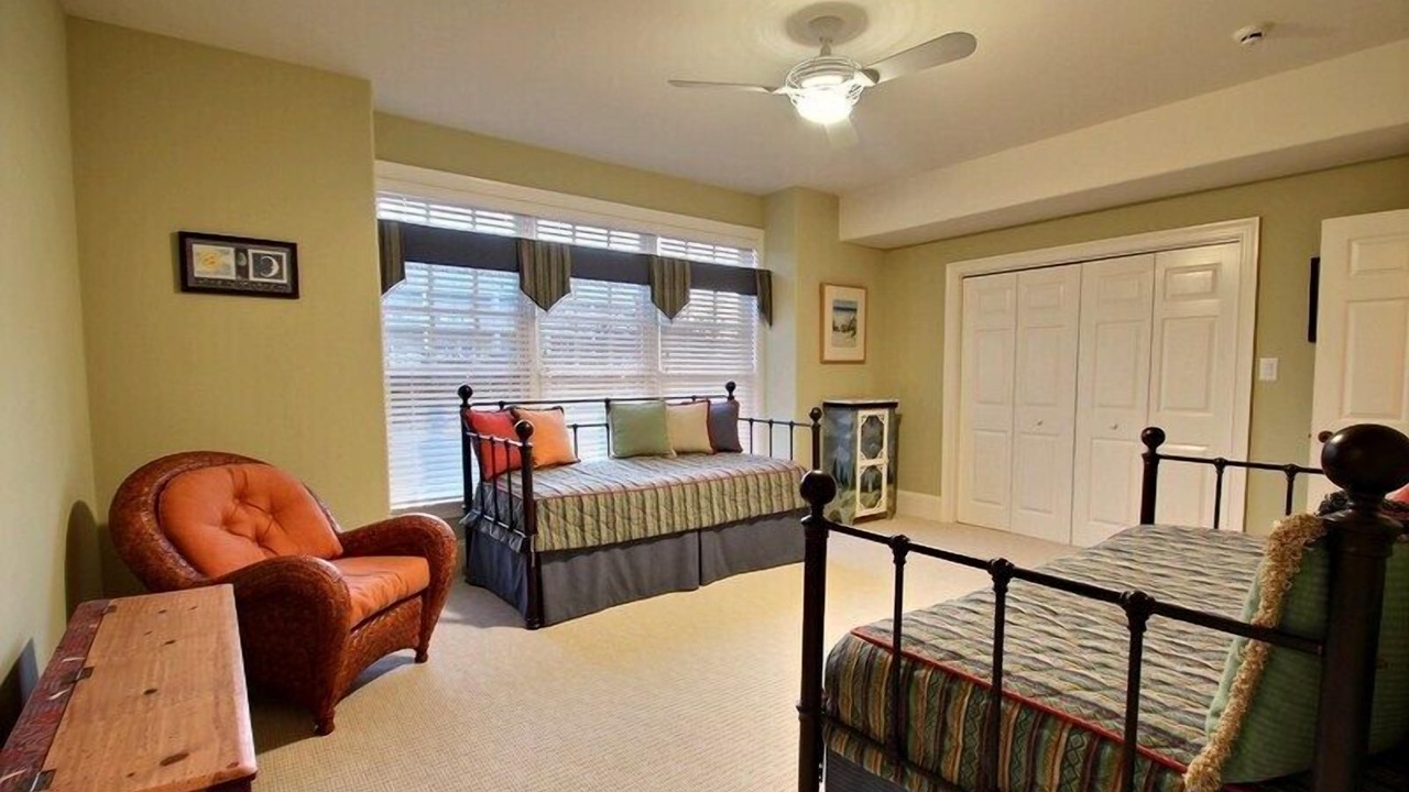 Photo of Bedroom in Admiral Estates