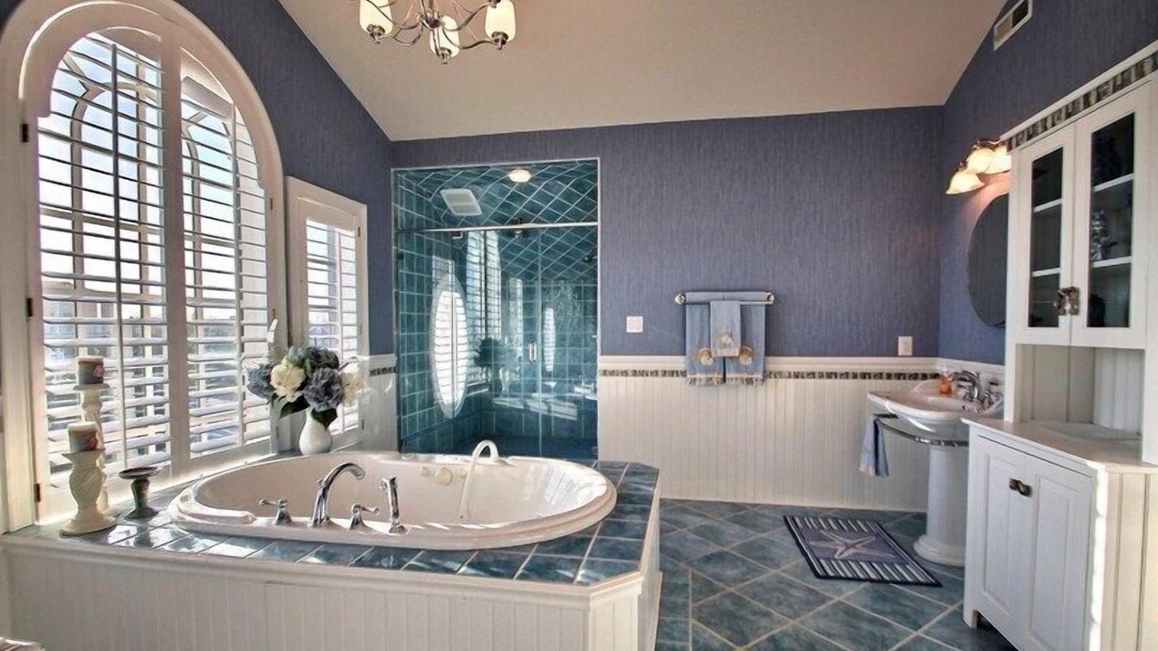 Photo of Bathroom in Admiral Estates