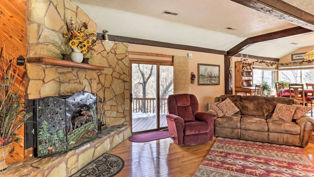Photo of Livingroom in Hermosa