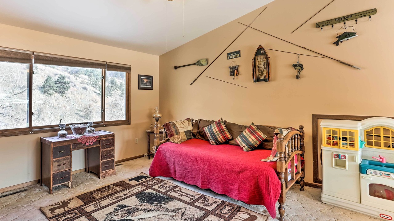 Photo of Bedroom in Hermosa