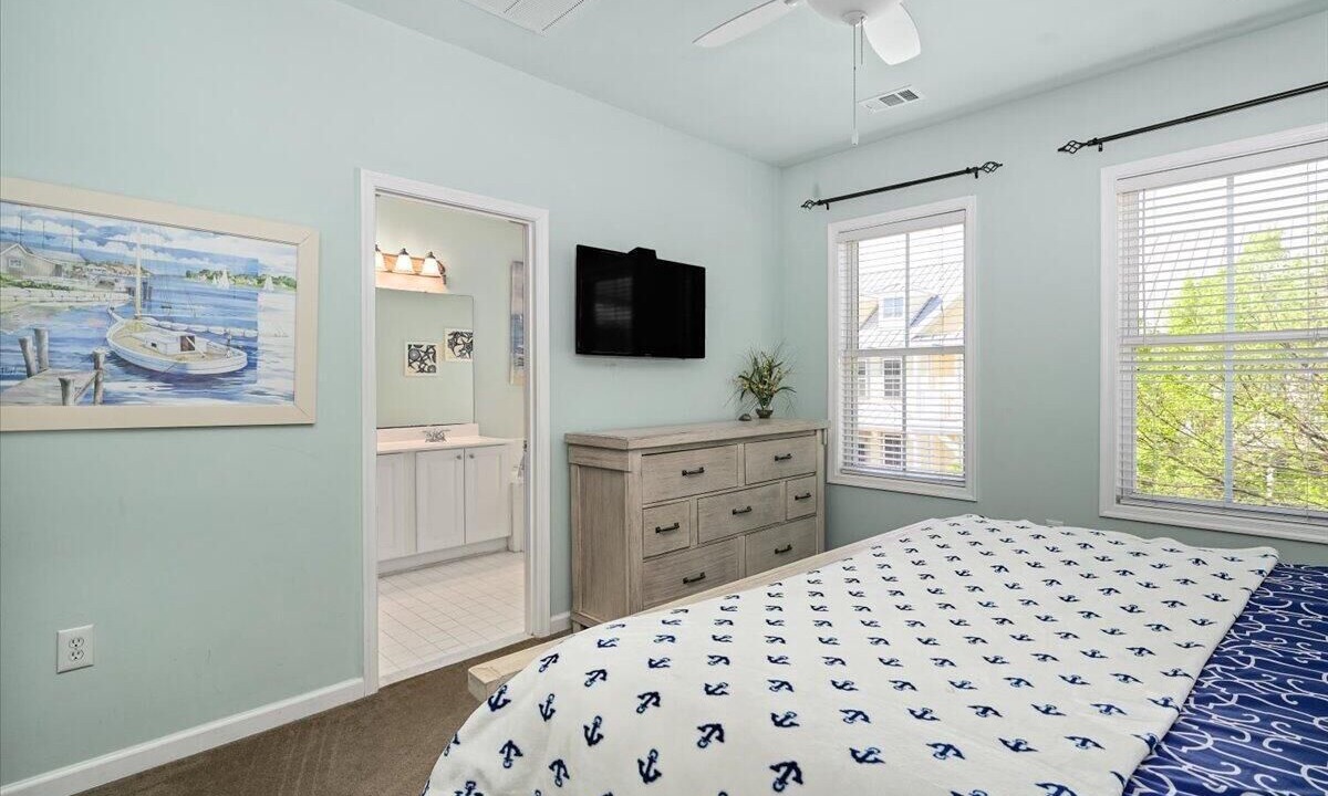 Photo of Bedroom in Sunset Island