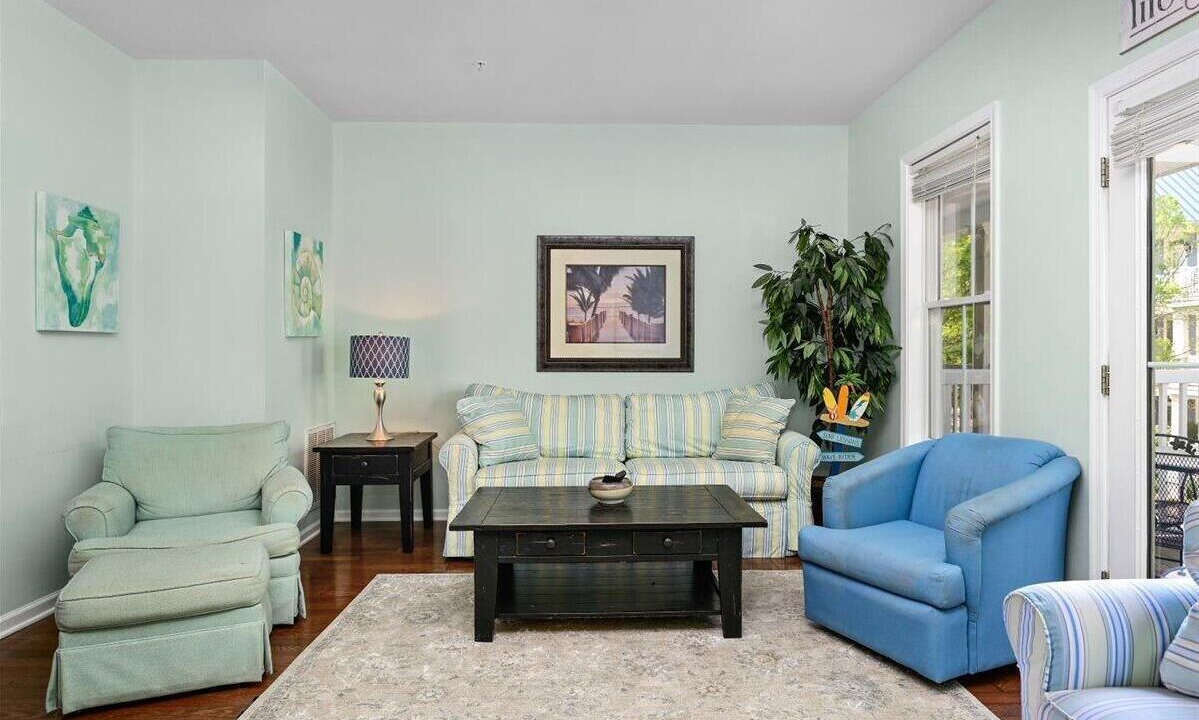 Photo of Livingroom in Sunset Island