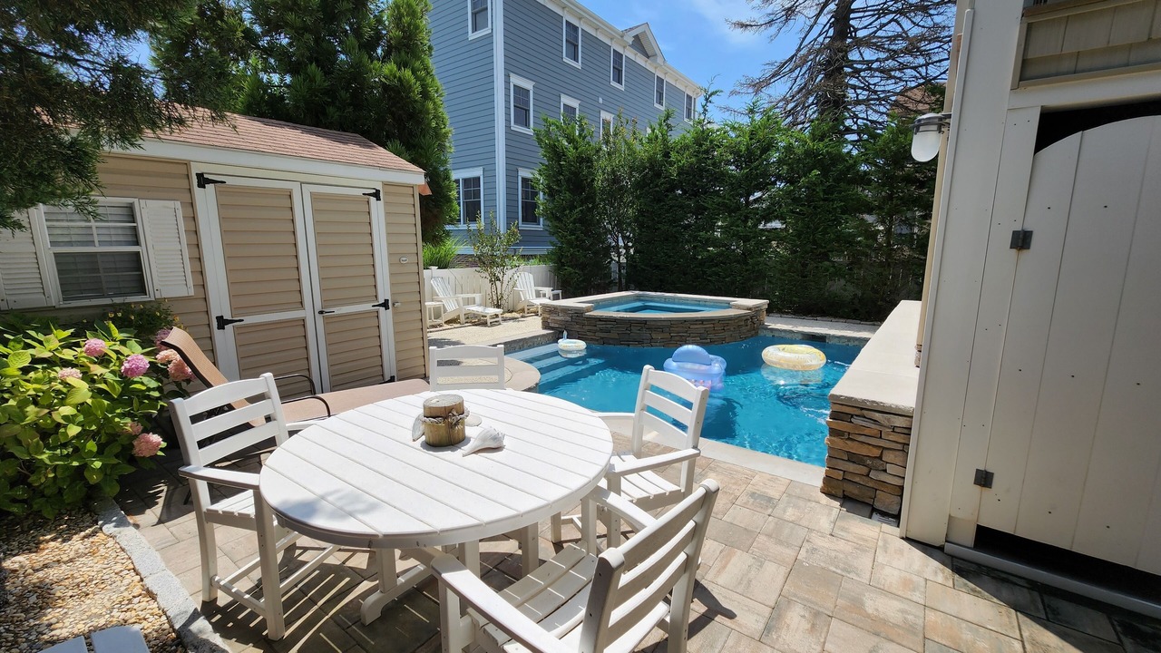 Photo of Outdoor in Avalon
