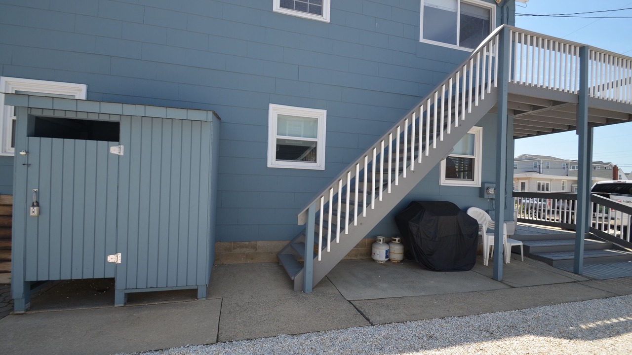Photo of Patio Balcony in North Beach Haven